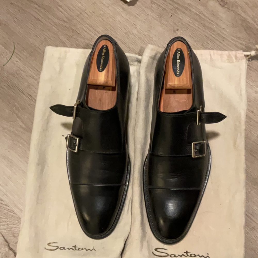 Santoni Black Oxfords Sleek Leather Design